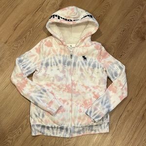 Abercrombie kids 13/14 soft hoodie with Sherpa type lining (other than sleeves)